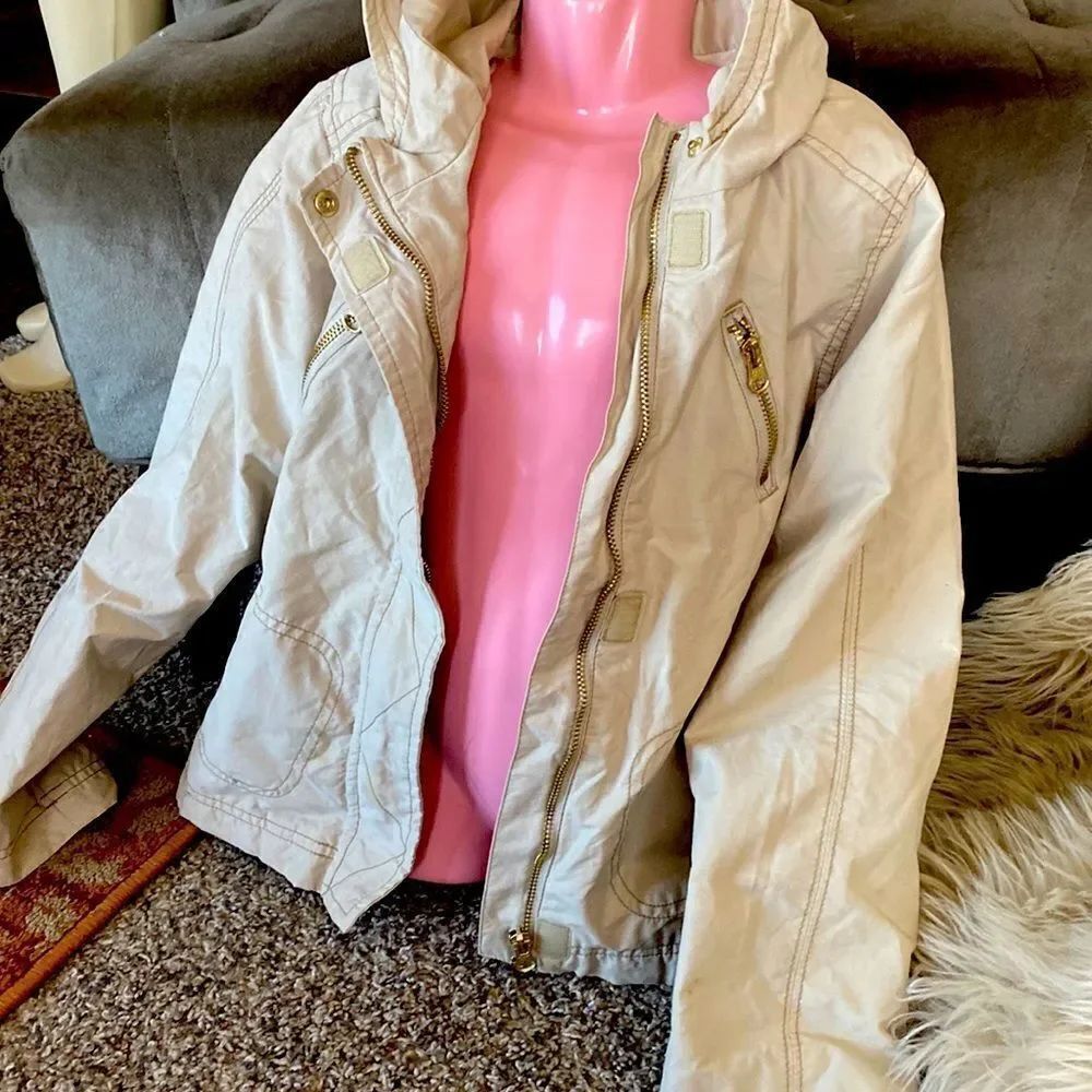 Girls Old Navy Jacket 🧥 Beige tan lined large 10/12